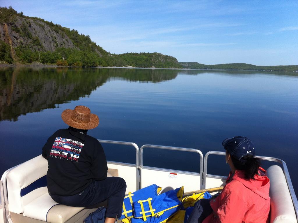 Lake Lauzon Resort Blind River Екстер'єр фото